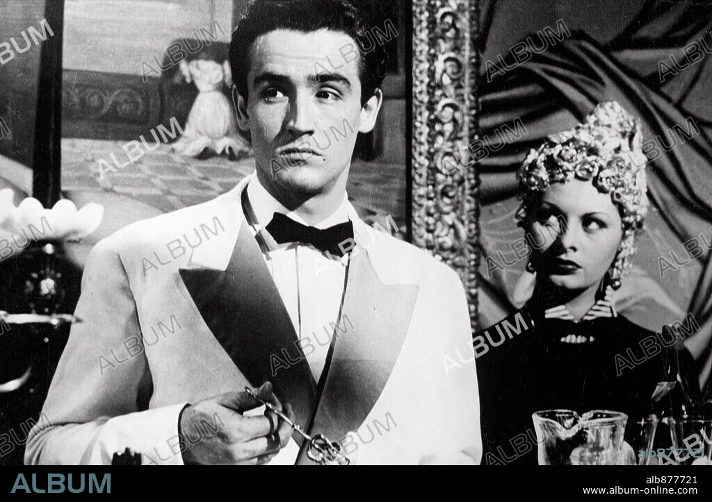 SOPHIA LOREN and VITTORIO GASSMAN in ANNA, 1951, directed by ALBERTO LATTUADA. Copyright LUX FILM.