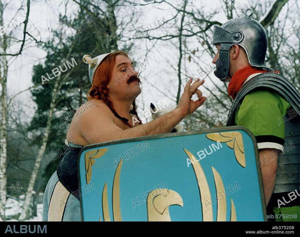 GERARD DEPARDIEU dans ASTERIX ET OBELIX, MISSION CLEOPATRE, 2002, réalisé par ALAIN CHABAT. Copyright RENN PRODS/TF1 FILMS PRODUCTIONS.