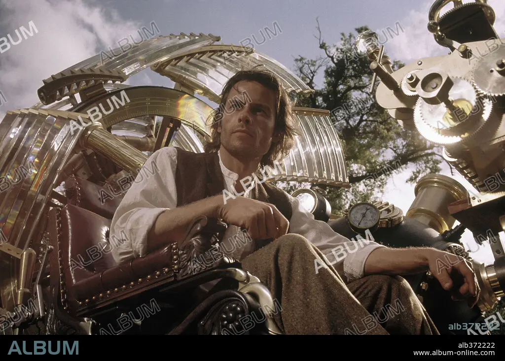 GUY PEARCE in THE TIME MACHINE, 2002, directed by SIMON WELLS 