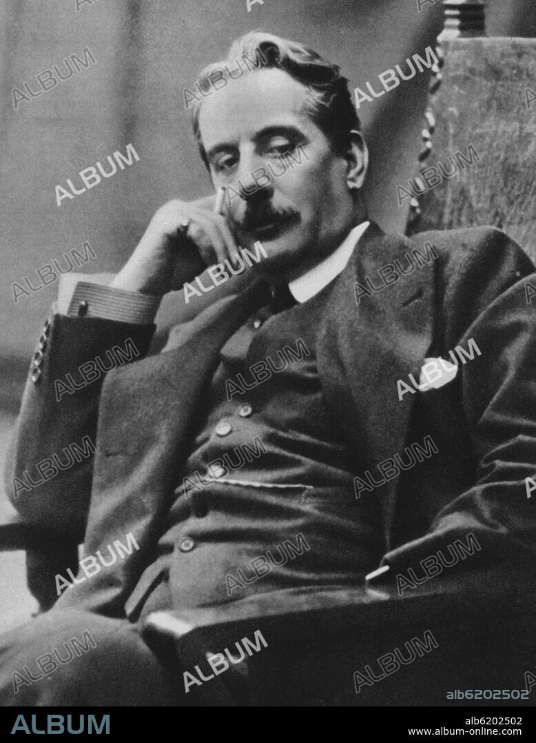 GIACOMO PUCCINI (1858-1924) - COMPOSITOR ITALIANO DE OPERAS - FOTOGRAFIA DE 1910.