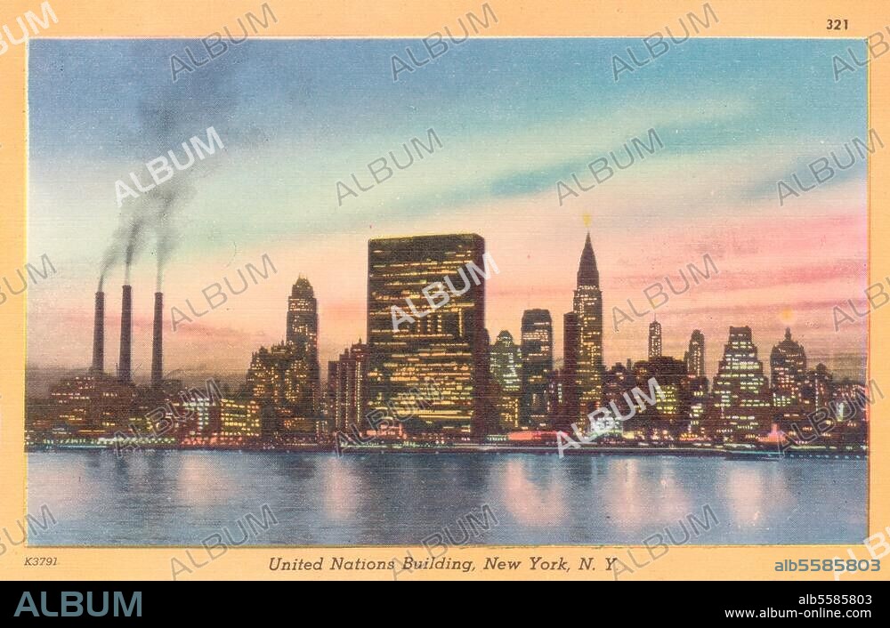 New York (USA), United Nations Building, on East River, between 42nd and 48th Street. (completed 1950 by an architect's group headed by Wallace K.Harrison). Skyline with UNO Building on East River. Pict. postcard, coloured, c. 1950.