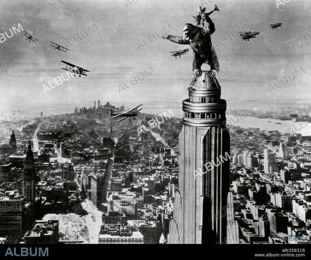 KING KONG, 1933, directed by ERNEST B. SCHOEDSACK and MERIAN C. COOPER. Copyright RKO.