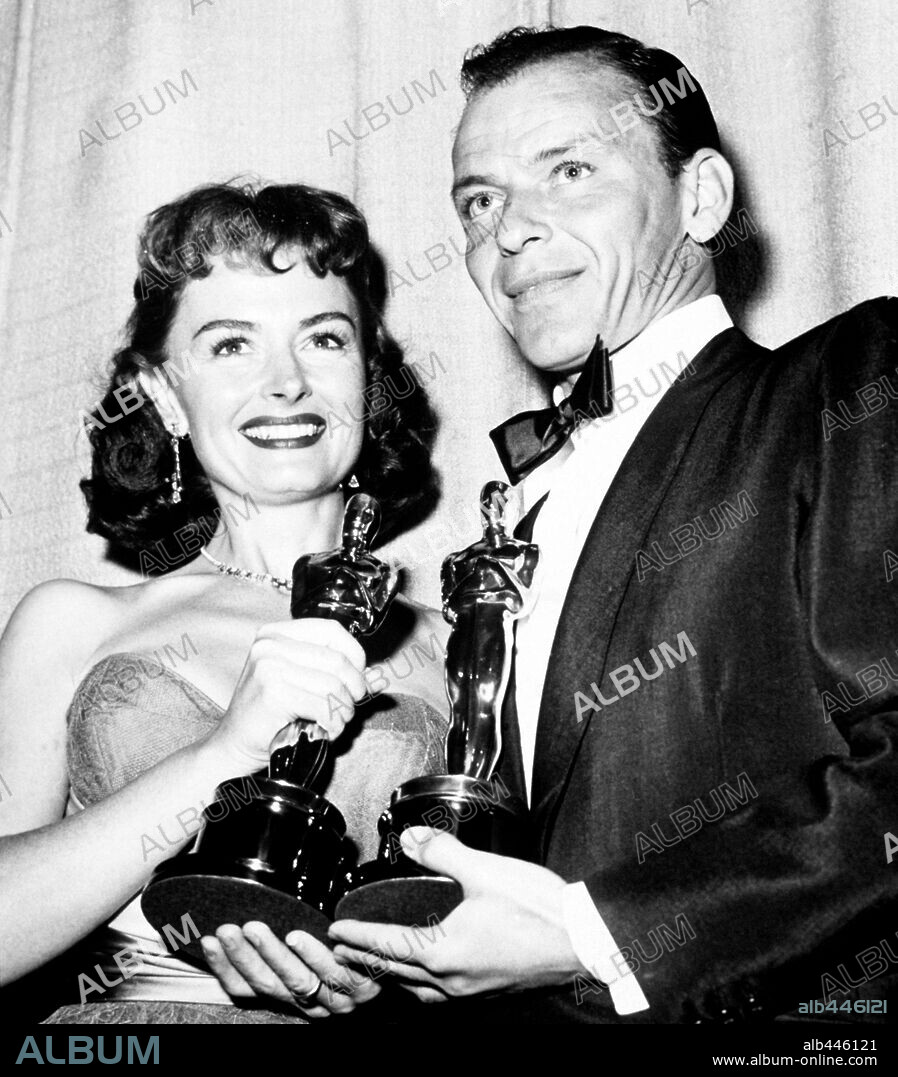 DONNA REED and FRANK SINATRA. 26th Academy Awards (1954). Fran Sinatra ...