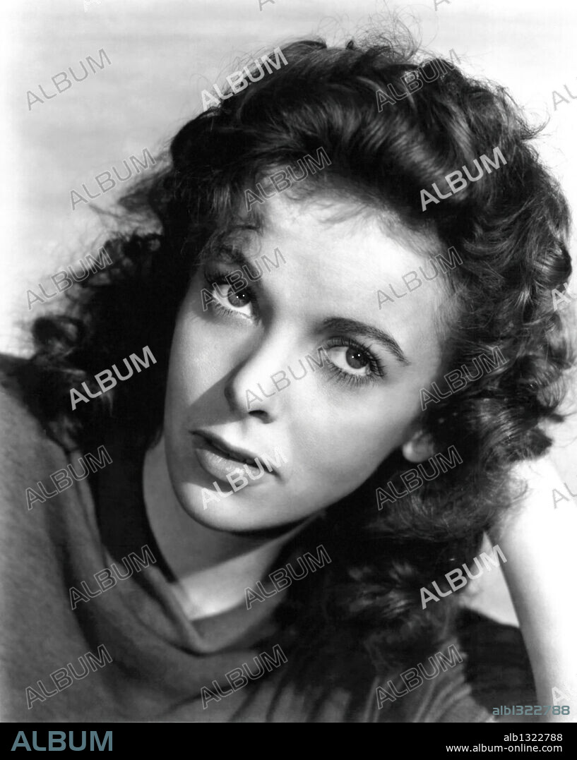 IDA LUPINO in MOONTIDE, 1942, directed by ARCHIE MAYO. Copyright 20TH CENTURY FOX.