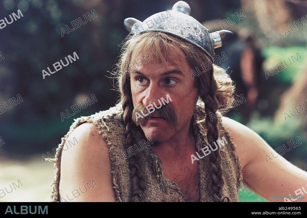 GERARD DEPARDIEU in ASTERIX AND OBELIX VS. CAESAR, 1999 (ASTERIX ET OBELIX CONTRE CESAR), directed by CLAUDE ZIDI. Copyright RENN PRODUCTIONS / GEORGE, ETIENNE.