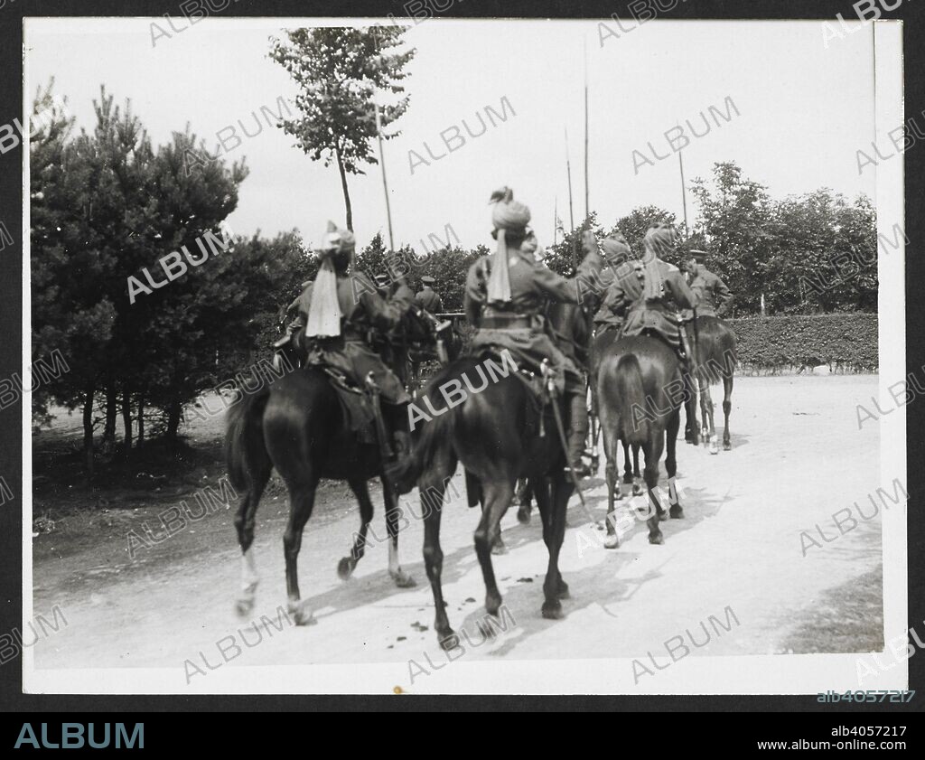 H. D GIRDWOOD. An Indian Cavalry escort to the C. in C. [Blendecques,  France]. Rear view of mounted escort of lancers. 18 August 1915. Record of  the Indian Army in Europe - Album alb4057217