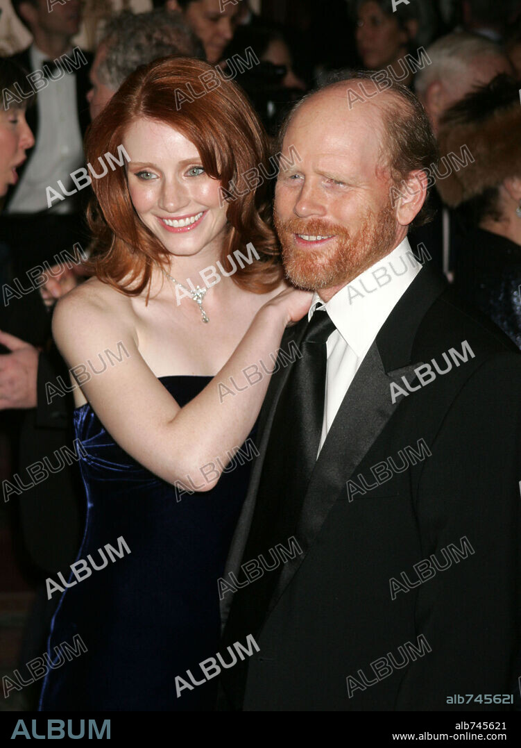 Dec 04, 2005; New York, NY, USA; BRYCE DALLAS HOWARD & her father/director RON HOWARD at the Museum of the Moving Image Salute to Ron Howard held at the Waldorf-Astoria Hotel.Mandatory Credit: Photo by Nancy Kaszerman/ZUMA Press.(©) Copyright 2005 by Nancy Kaszerman. 04/12/2005