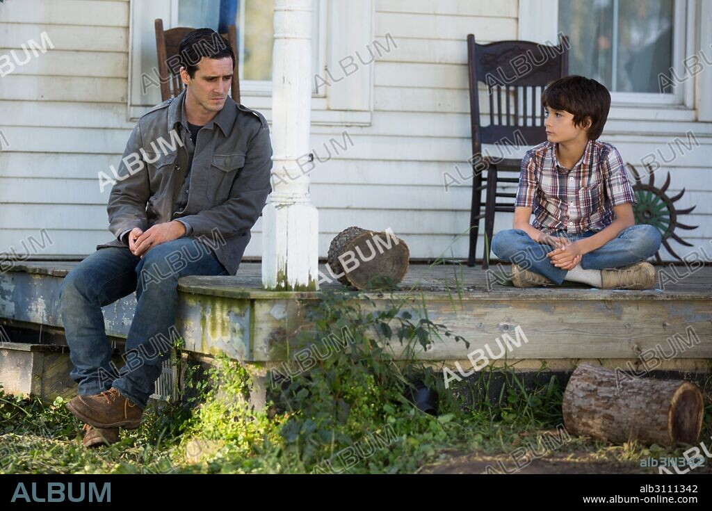 JAMES RANSONE and ROBERT DANIEL SLOAN in SINISTER 2 2015