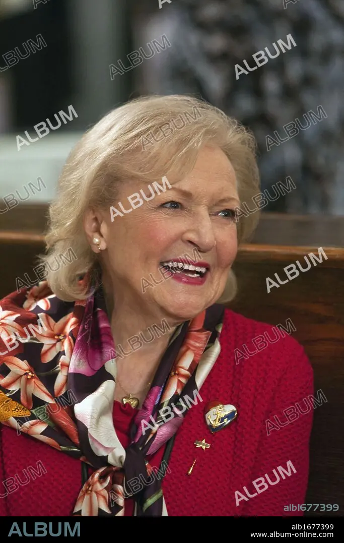 BETTY WHITE in THE LOST VALENTINE, 2011, directed by DARNELL MARTIN.  Copyright HALLMARK HALL OF FAME PRODUCTIONS / HEINILA, ERIK. - Album  alb1677399