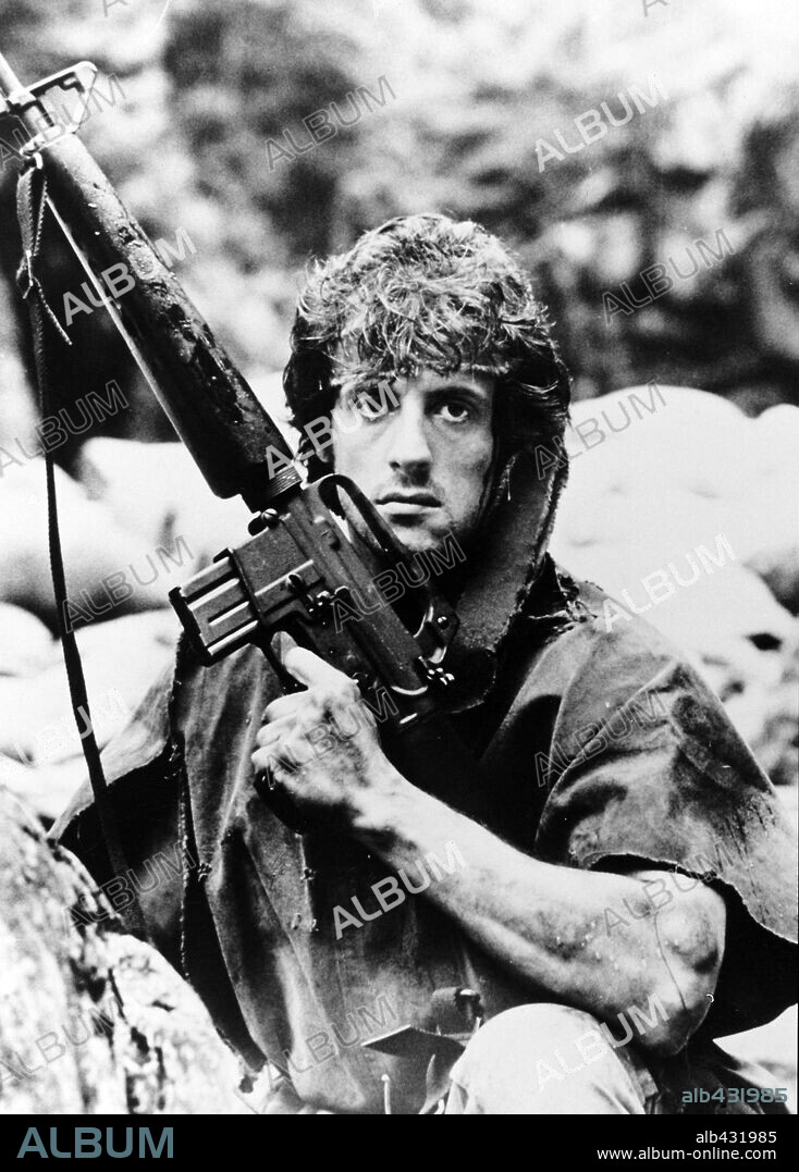 SYLVESTER STALLONE in FIRST BLOOD, 1982, directed by TED KOTCHEFF. Copyright CAROLCO.