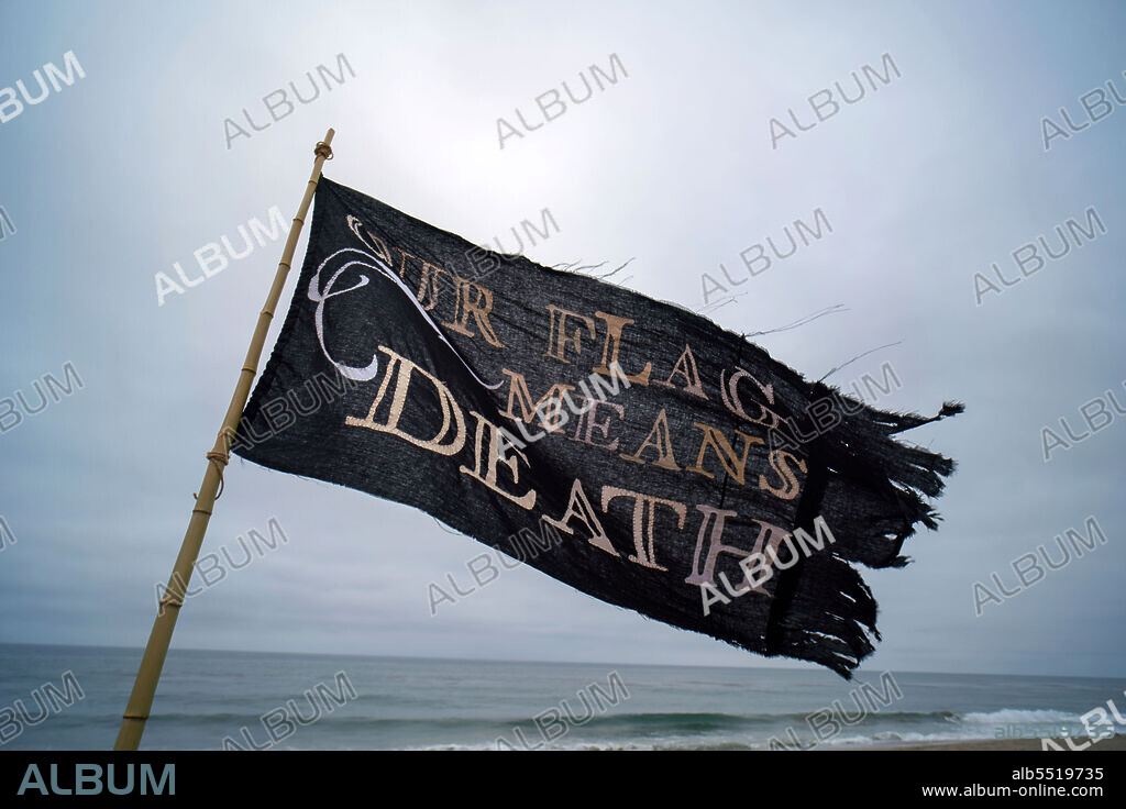 NUESTRA BANDERA SIGNIFICA MUERTE, 2022 (OUR FLAG MEANS DEATH), dirigida por NACHO VIGALONDO y TAIKA WAITITI. Copyright HBO Max / Piki Films.