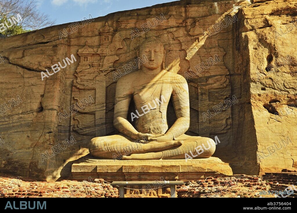 Ancient city of Polonnaruwa, UNESCO World Heritage Site, Polonnaruwa, Sri Lanka, Asia.