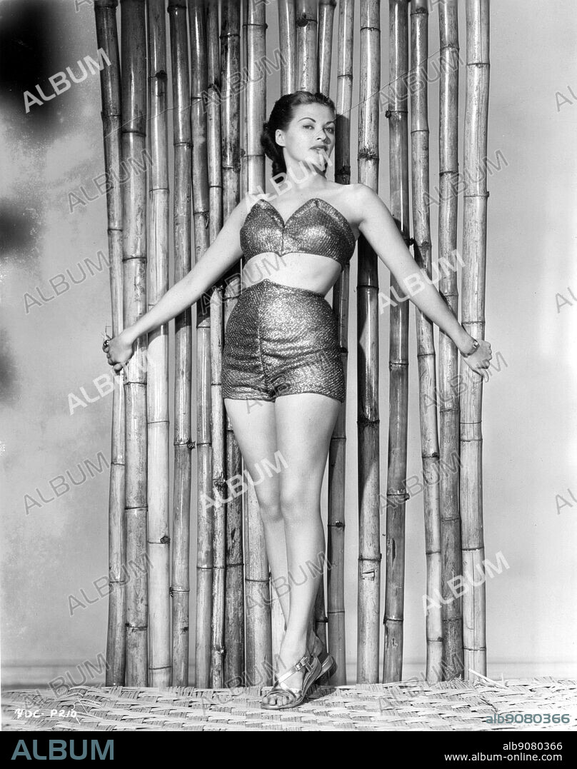 YVONNE DE CARLO in CASBAH, 1948, directed by JOHN BERRY. Copyright  UNIVERSAL PICTURES. - Album alb9080366