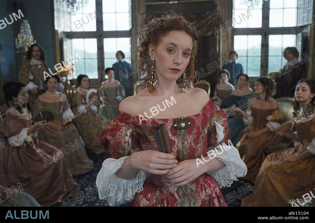 LUDIVINE SAGNIER in MOLIERE, 2007, directed by LAURENT TIRARD. Copyright FIDELITE PROD./FRANCE2 CINEMA/FRANCE 3 CINEMA/WILD BUNCH/ / LEROY, JEAN MARIE.