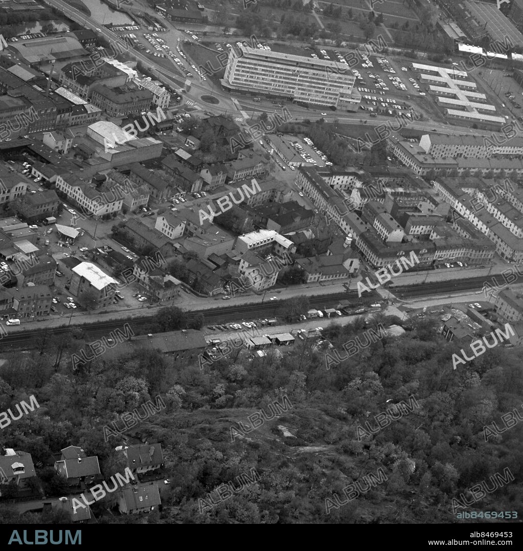 GÖTEBORG 1966-10-01.. Flygbild över Gårda med den gamla bebyggelsen - Energiverkens hus. *** Local Caption *** HT-bild Pärm flyg 1966 Foto: Kamerareportage / TT / Kod: 2524.