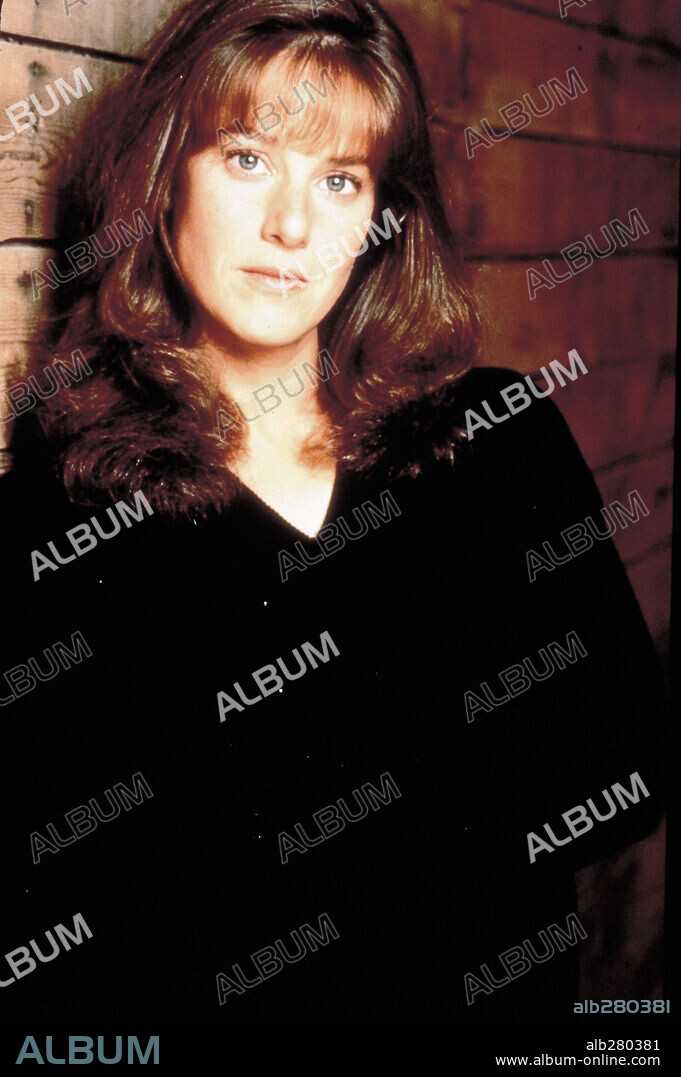 DEBRA WINGER.  1988