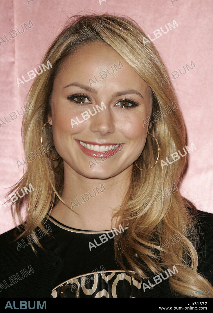 Jan 10, 2008-Beverly Hills, California, USA-Actress STACY KEIBLER arriving at the 7th Annual Awards Season Diamond Fashion Show held at the Beverly Hills Hotel. 10/01/2008