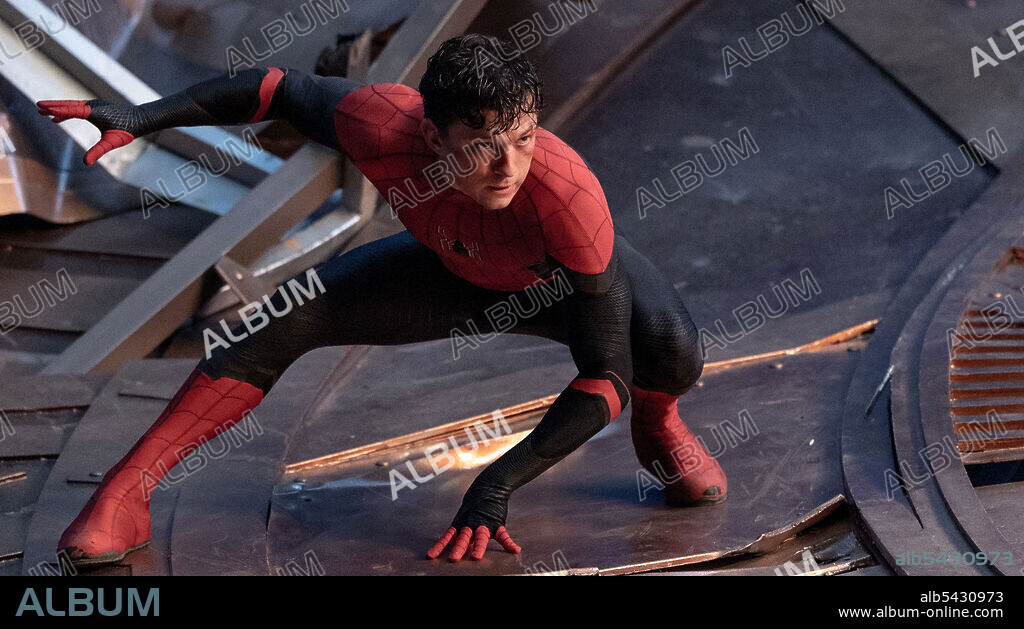 TOM HOLLAND in SPIDER-MAN: NO WAY HOME, 2021, directed by JON WATTS. Copyright Pascal Pictures / Marvel Studios / Columbia Pictures.