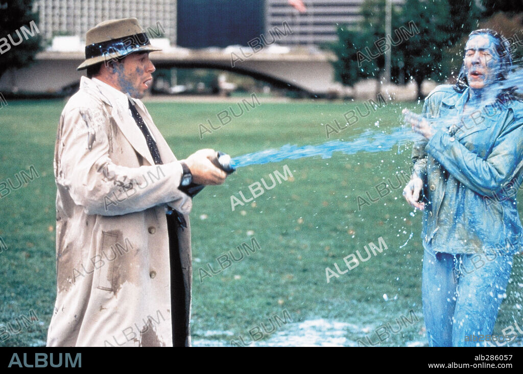 JOELY FISHER and MATTHEW BRODERICK in INSPECTOR GADGET, 1999, directed by DAVID KELLOGG. Copyright WALT DISNEY PICTURES / MASI, FRANK.