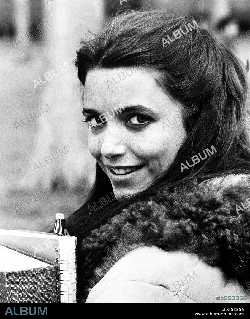 KAREN ALLEN in A SMALL CIRCLE OF FRIENDS, 1980, directed by ROB COHEN.  Copyright UNITED ARTISTS. - Album alb553356