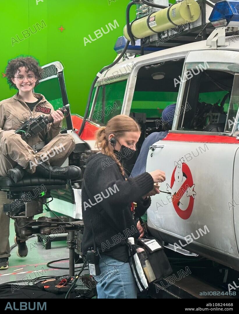 MCKENNA GRACE in GHOSTBUSTERS: FROZEN EMPIRE, 2024, directed by GIL KENAN. Copyright Columbia Pictures/ Bron Studios, Ghostcorps/Right of Way Films/Sony Pictures.