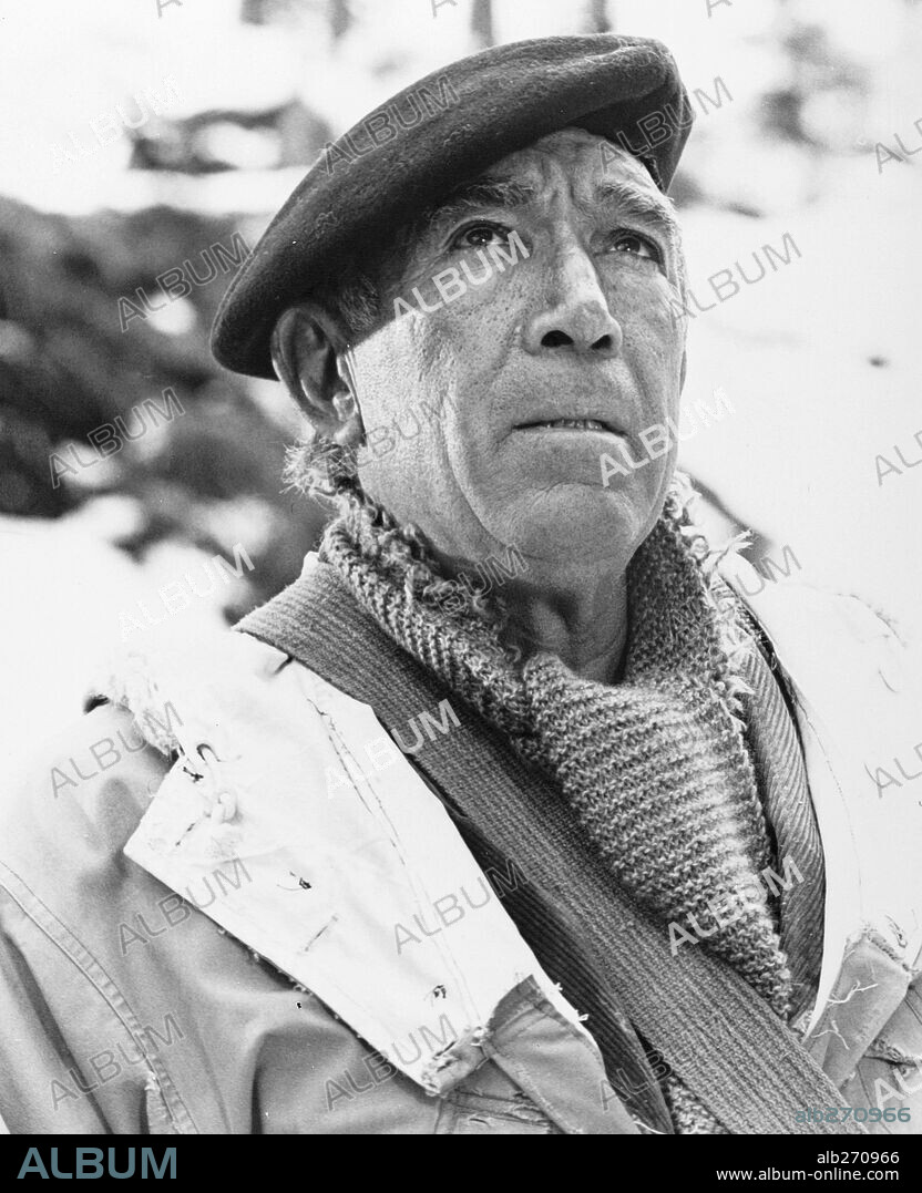 ANTHONY QUINN en EL PASAJE, 1979 (THE PASSAGE), dirigida por J. LEE THOMPSON. Copyright UNITED ARTISTS.