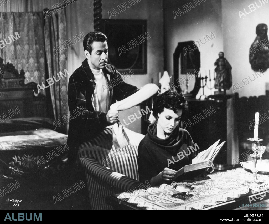 ERNESTO ALONSO and MIROSLAVA in THE CRIMINAL LIFE OF ARCHIBALDO DE LA CRUZ, 1955 (ENSAYO DE UN CRIMEN), directed by LUIS BUÑUEL. Copyright ALIANZA CINEMATOGRAFICA, S.A.