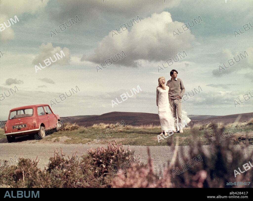 BRIGITTE BARDOT y LAURENT TERZIEFF en A COEUR JOIE, 1967, dirigida por ...