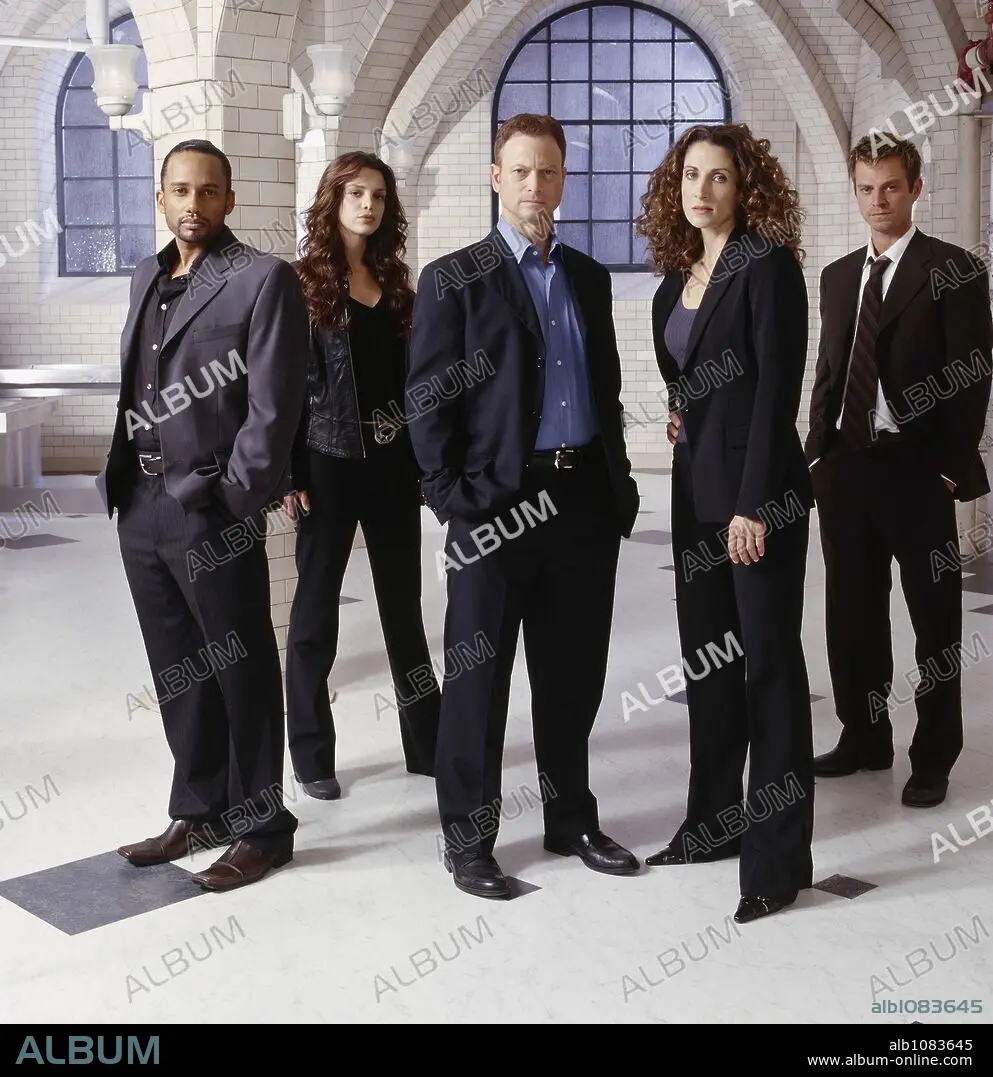 CARMINE GIOVINAZZO, GARY SINISE, HILL HARPER, MELINA KANAKAREDES and VANESSA  FERLITO in CSI: NY, 2004 (CSI: NY-TV). Copyright ALLIANCE ATLANTIS  COMMUNICATIONS/ALLIANCE ATL - Album alb1083645