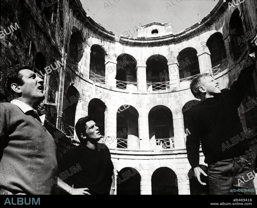 ALAIN DELON and LINO VENTURA in LES AVENTURIERS, 1967, directed by ROBERT ENRICO.