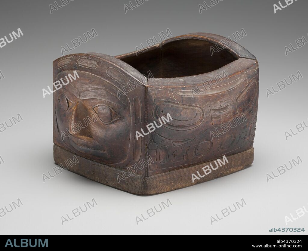 Kaigani Haida, Native American, Bent Corner Bowl, early 19th century, wood (possibly red cedar and hardwood), cord, Overall: 5 × 8 5/16 × 7 1/2 inches (12.7 × 21.1 × 19.1 cm).