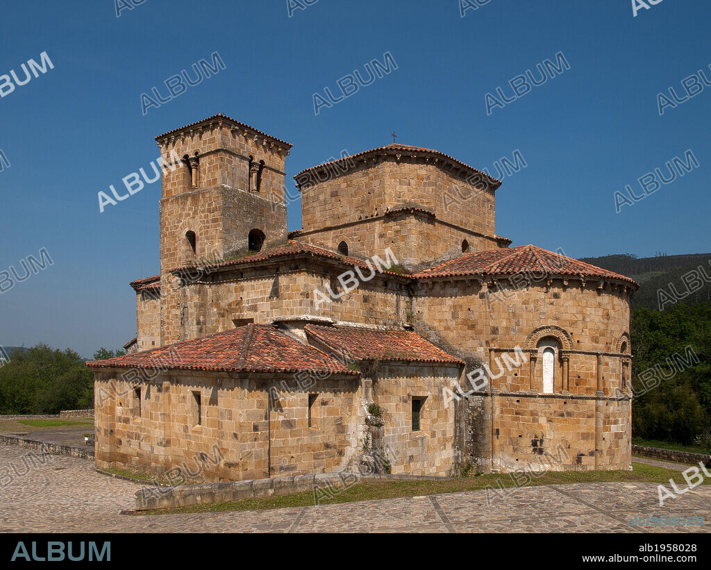 ARTE ROMANICO. ESPA A. COLEGIATA DE SANTA CRUZ DE CASTA EDA