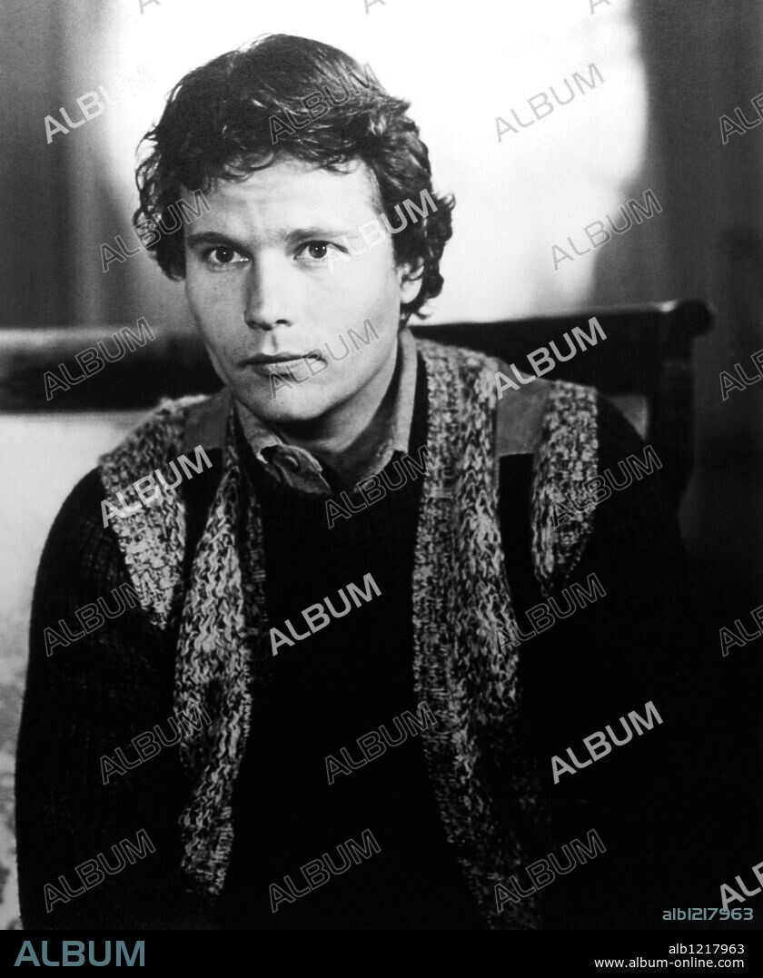 JOHN SAVAGE in THE AMATEUR, 1981, directed by CHARLES JARROTT. Copyright  TIBERIUS. - Album alb1217963