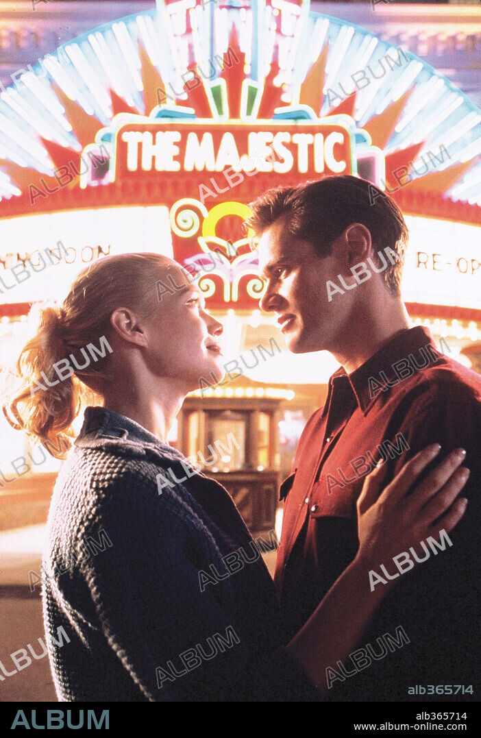 JIM CARREY and LAURIE HOLDEN in THE MAJESTIC, 2001, directed by FRANK ...