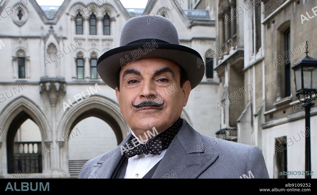 DAVID SUCHET in AGATHA CHRISTIE'S POIROT, 1989, directed by ANDREW GRIEVE and EDWARD BENNETT. Copyright CARNIVAL FILM & TELEVISION.