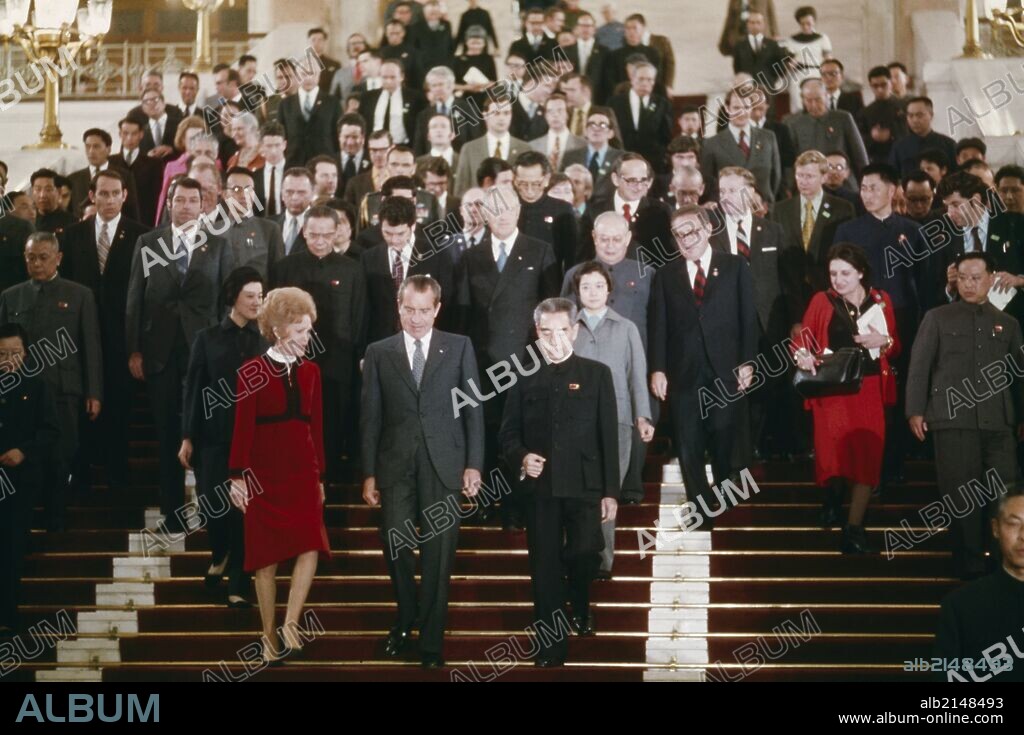 American president richard m, nixon, his wife patricia, and henry kissinger, with chou en-lai in beijing, china, 1972. 01/02/1972