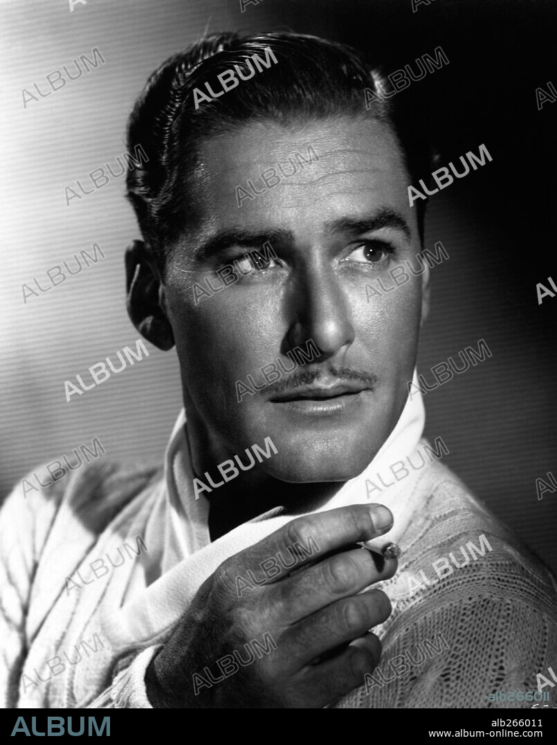 ERROL FLYNN. - Album alb266011