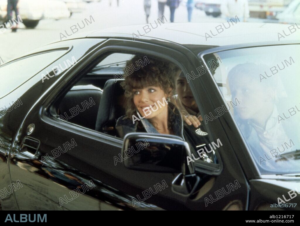 KELLY LEBROCK en LA MUJER EXPLOSIVA, 1985 (WEIRD SCIENCE), dirigida por JOHN HUGHES. Copyright UNIVERSAL PICTURES.