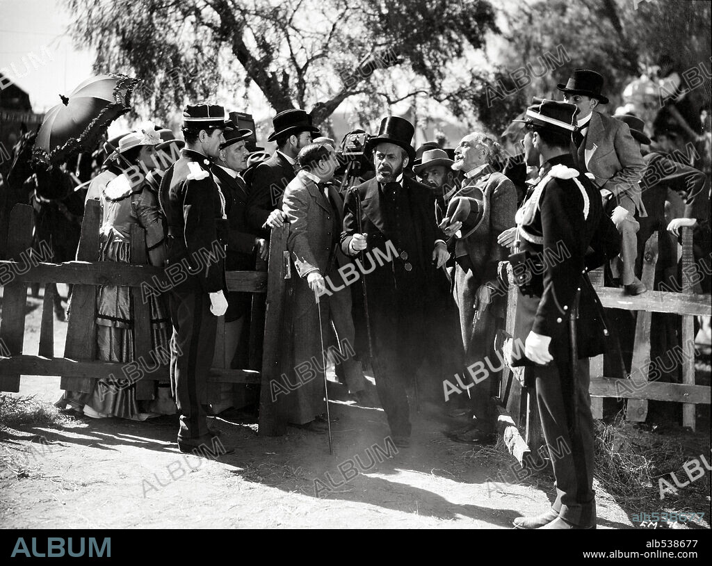 PAUL MUNI in THE STORY OF LOUIS PASTEUR, 1936, directed by WILHELM DIETERLE. Copyright WARNER BROTHERS.