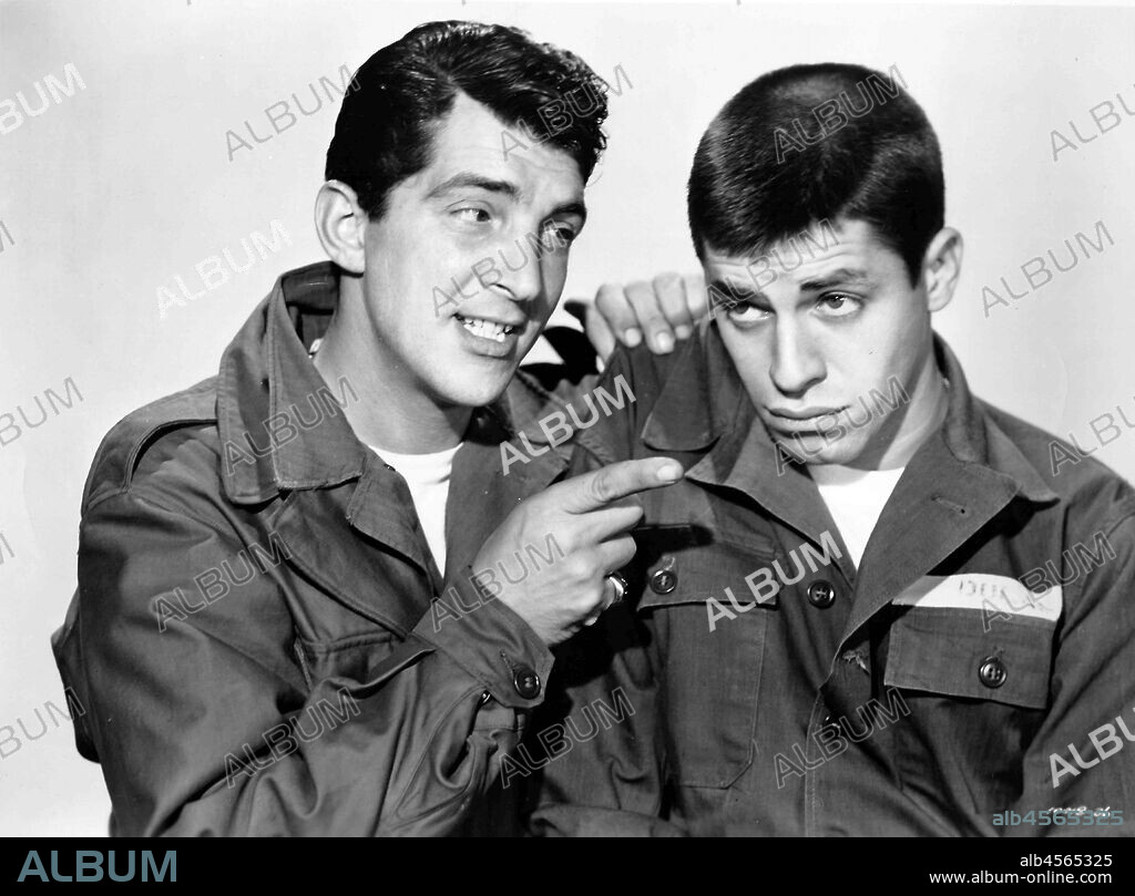 DEAN MARTIN and JERRY LEWIS in JUMPING JACKS, 1952, directed by NORMAN TAUROG. Copyright PARAMOUNT PICTURES.