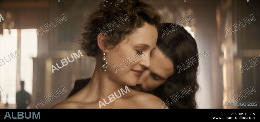 LOUIS GARREL and VICKY KRIEPS in THREE MUSKETEERS: THE THREE MUSKETEERS: MILADY, 2023 (LES TROIS MOUSQUETAIRES: MILADY), directed by MARTIN BOURBOULON. Copyright Pathé, Chapter 2, Constantin Film, M6 Films, Radar Films.