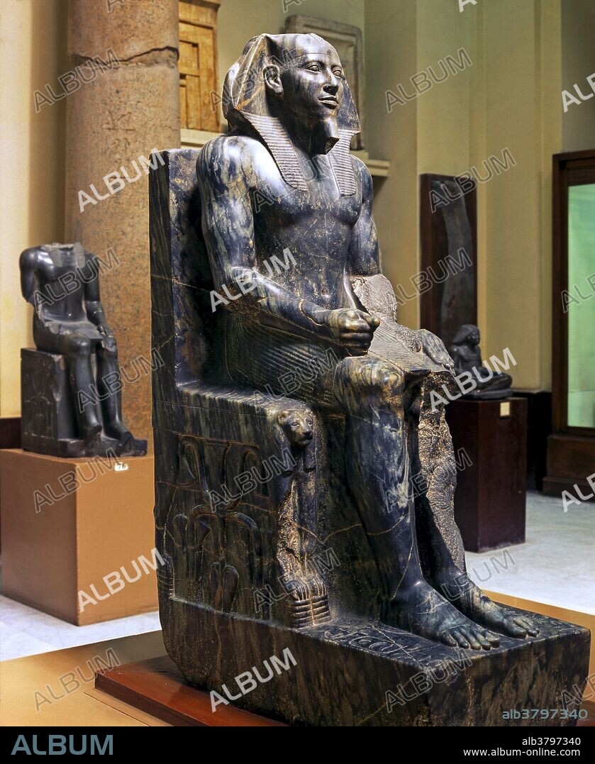 Diorite statue of Pharaoh Khafra - 26th century BC, Museum of Egyptian Antiquities, Cairo, Egypt, Africa.