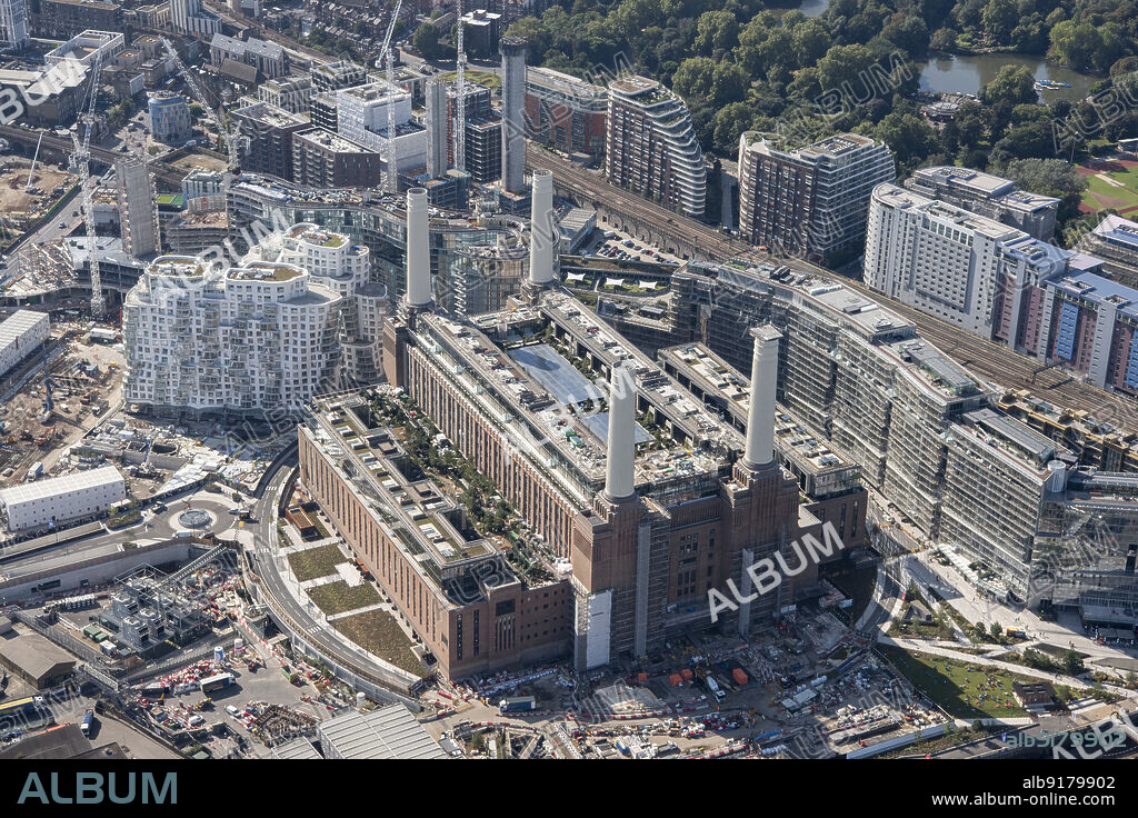 DAMIAN GRADY. The former Battersea Power Station undergoing renovations, Nine Elms, Greater London Authority, 2021.