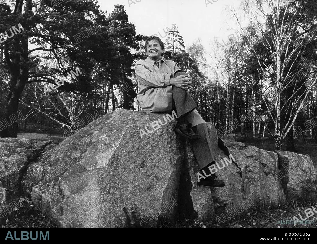 STOCKHOLM 1984-11-01. Här satt den lille gossen Olof Palme vid fem