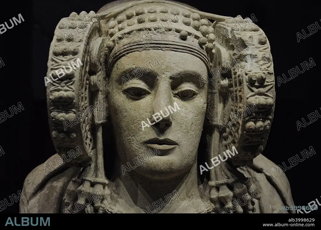 La dama del alba hi-res stock photography and images - Alamy