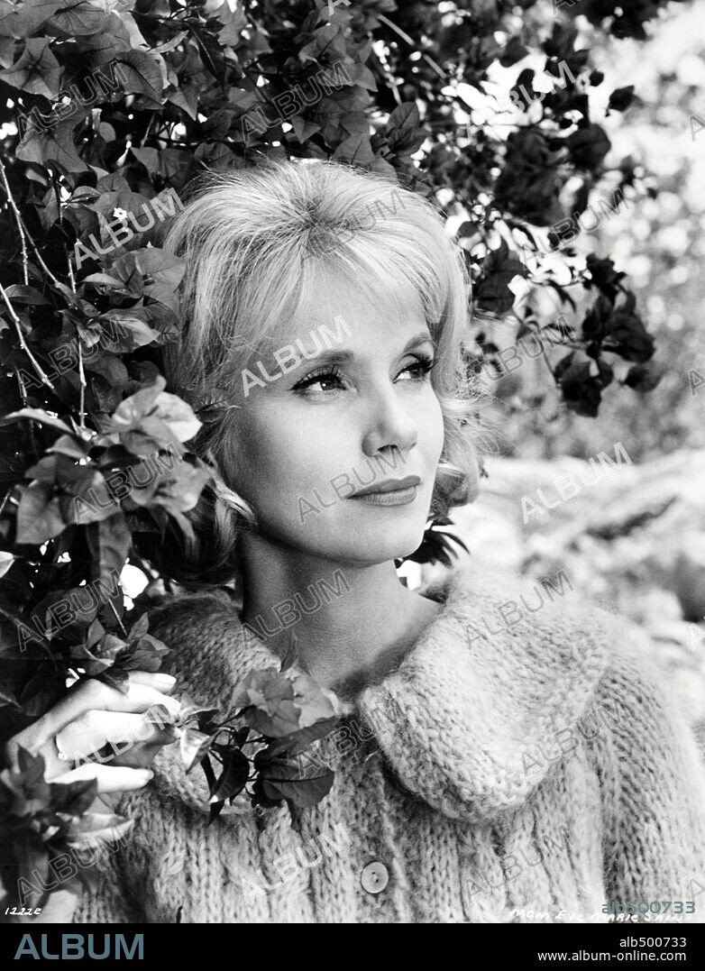 EVA MARIE SAINT in 36 HOURS, 1965, directed by GEORGE SEATON. Copyright  M.G.M. - Album alb500733