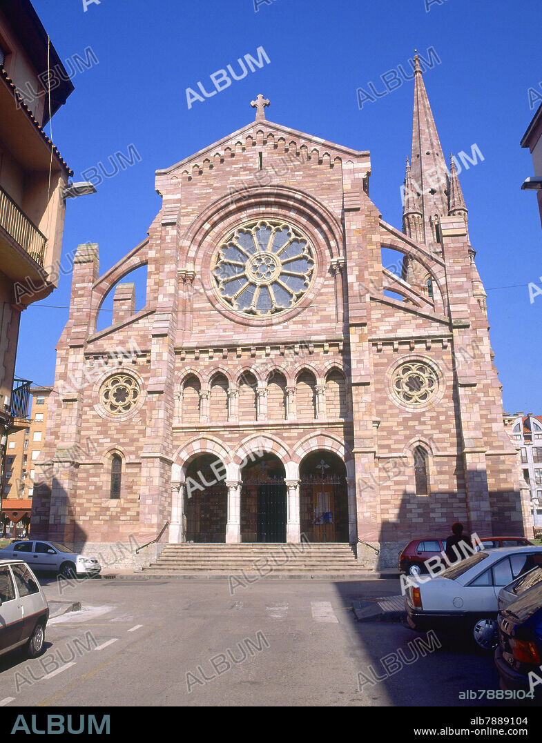 JOSE MARIA BASTERRA (1859-1932). EXTERIOR - FACHADA DE LA IGLESIA NEOGOTICA - 1901.