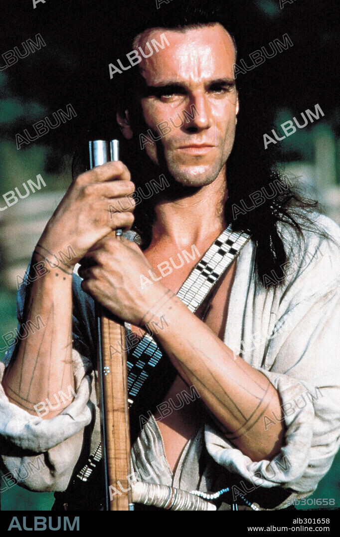 DANIEL DAY-LEWIS in THE LAST OF THE MOHICANS, 1992, directed by MICHAEL ...