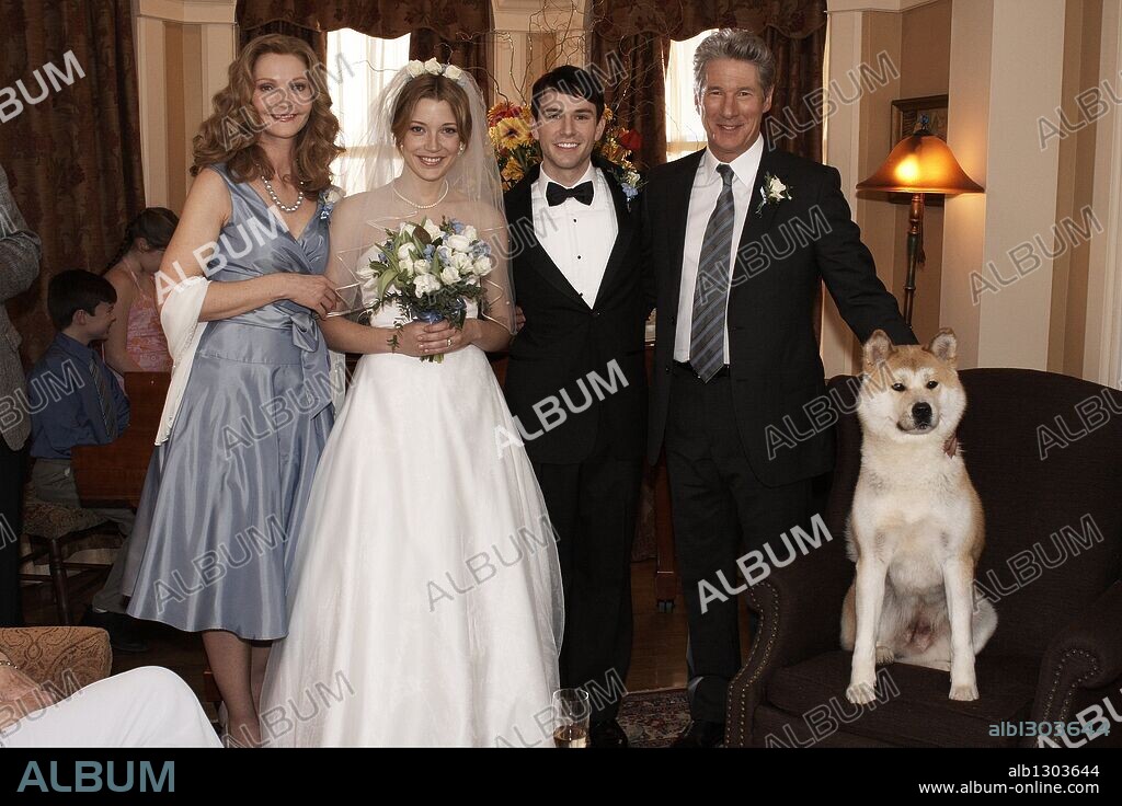 JOAN ALLEN, RICHARD GERE and SARAH ROEMER in HACHIKO: A DOG'S STORY, 2009, directed by LASSE HALLSTROM. Copyright GRAND ARMY ENTERTAINMENT.