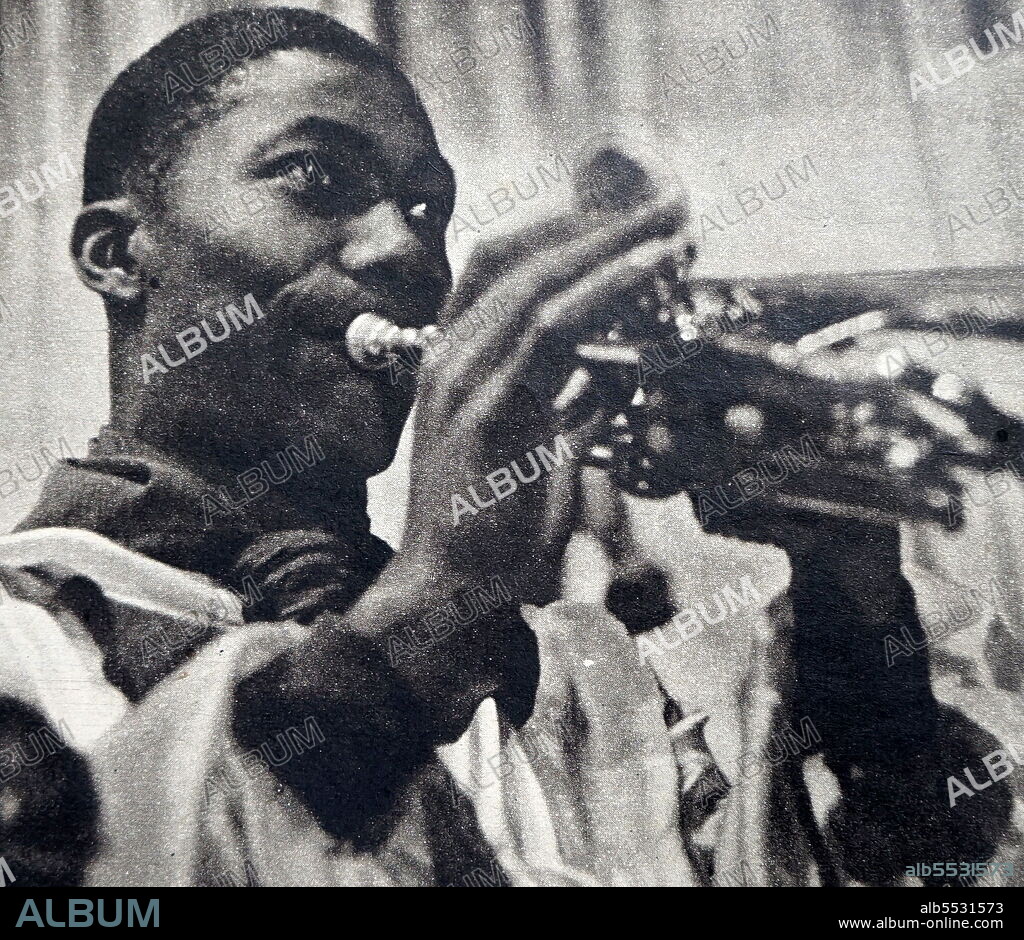 Young trumpeter at the KitKat Club in Berlin - Album alb5531573